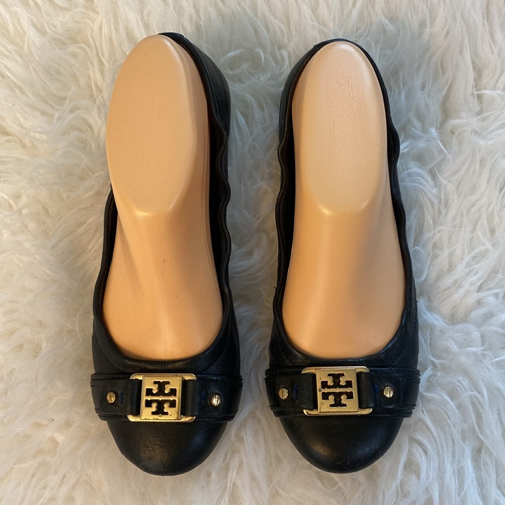 Tory Burch Womens Flat Shoes Black Leather Size  6.5 M